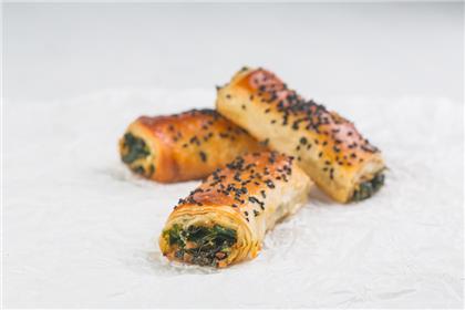 Ispanaklı Kol Böreği